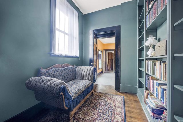 310 Washington Avenue, Evansville, IN 47713