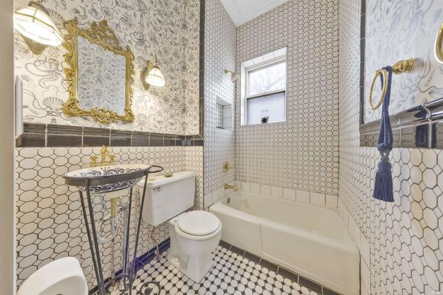 310 Washington Avenue, Evansville, IN 47713