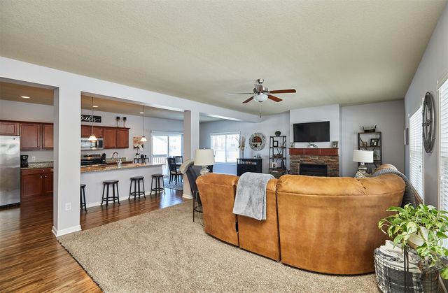 1355 SE Waddell Way, Waukee, IA 50263