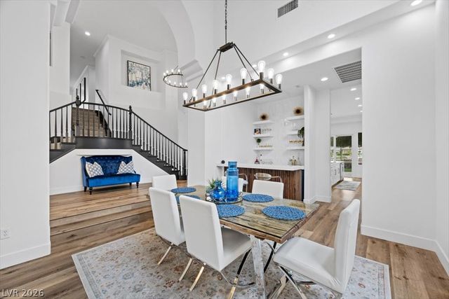 9521 Queen Charlotte Drive, Las Vegas, NV 89145