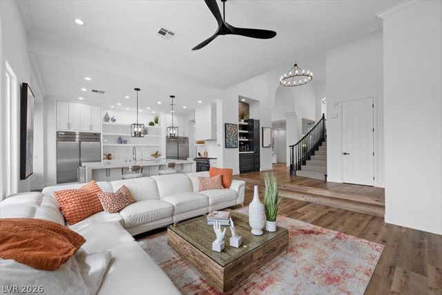 9521 Queen Charlotte Drive, Las Vegas, NV 89145
