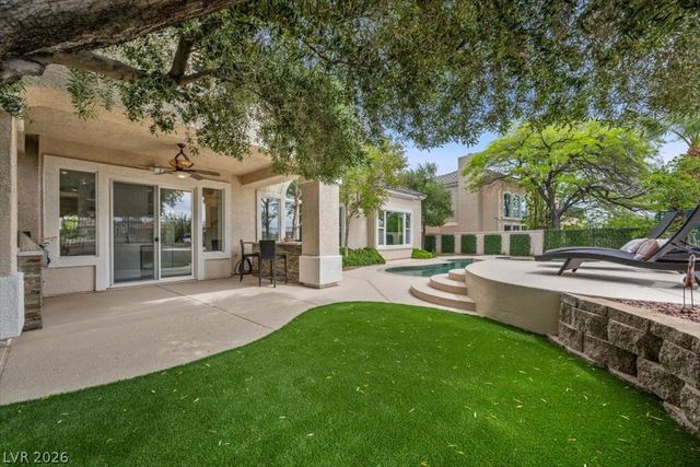 9521 Queen Charlotte Drive, Las Vegas, NV 89145