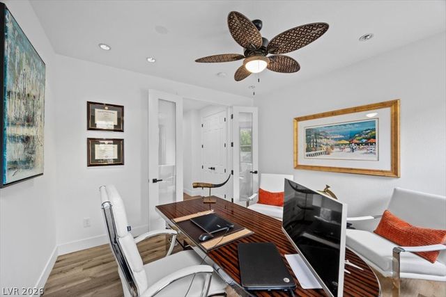 9521 Queen Charlotte Drive, Las Vegas, NV 89145