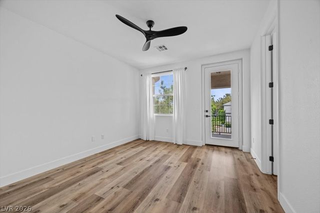 9521 Queen Charlotte Drive, Las Vegas, NV 89145