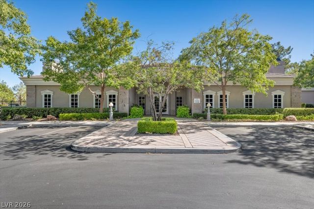 9521 Queen Charlotte Drive, Las Vegas, NV 89145