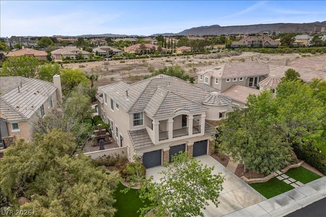 9521 Queen Charlotte Drive, Las Vegas, NV 89145