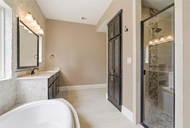 6139 Logan Creek Lane, Sugar Land, TX 77479