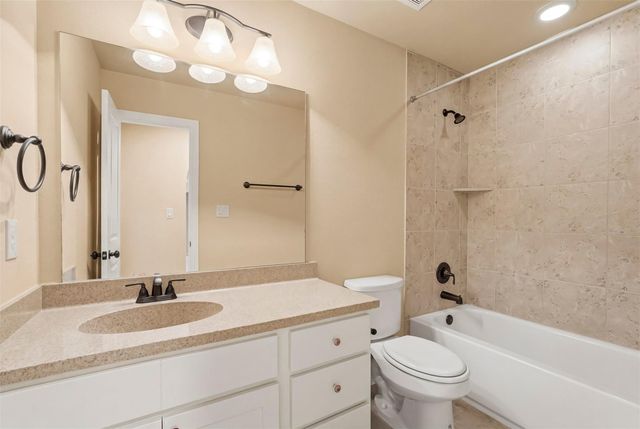 6139 Logan Creek Lane, Sugar Land, TX 77479