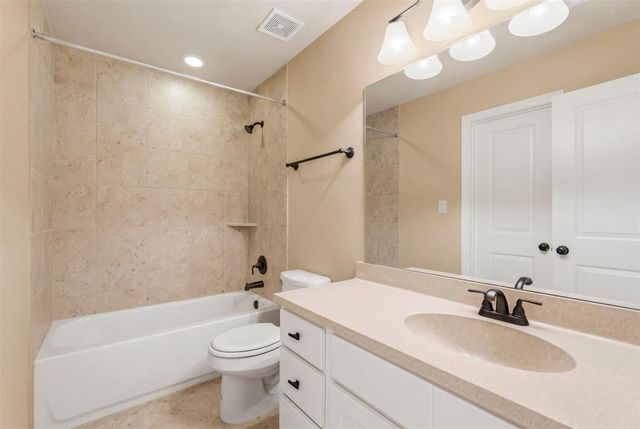 6139 Logan Creek Lane, Sugar Land, TX 77479