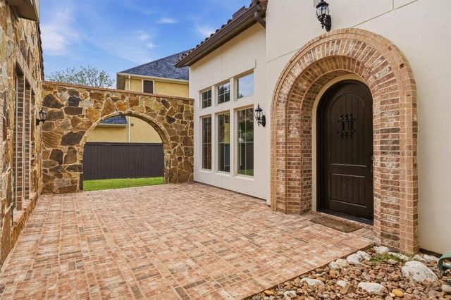 6139 Logan Creek Lane, Sugar Land, TX 77479
