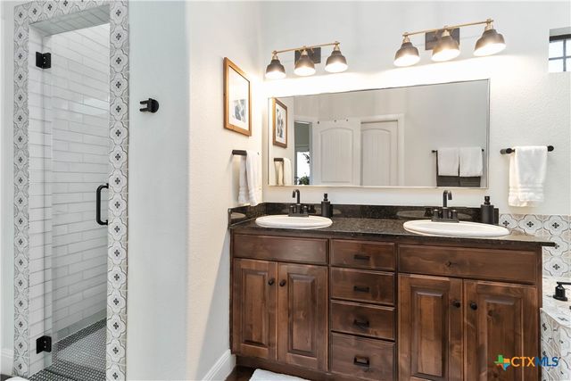 412 Elmwood Drive, New Braunfels, TX 78130