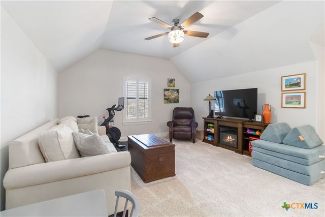 412 Elmwood Drive, New Braunfels, TX 78130