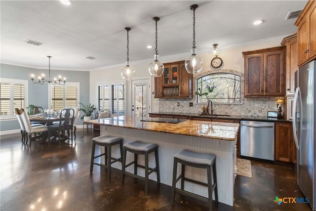 412 Elmwood Drive, New Braunfels, TX 78130