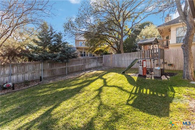 412 Elmwood Drive, New Braunfels, TX 78130