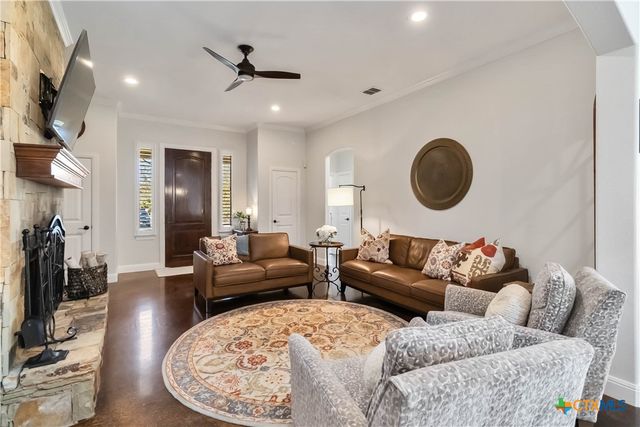 412 Elmwood Drive, New Braunfels, TX 78130