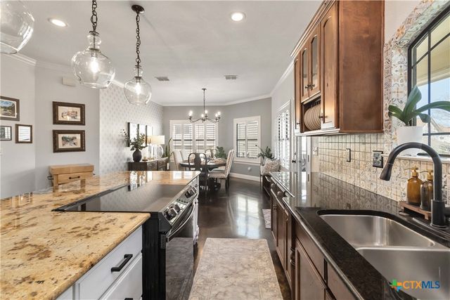 412 Elmwood Drive, New Braunfels, TX 78130