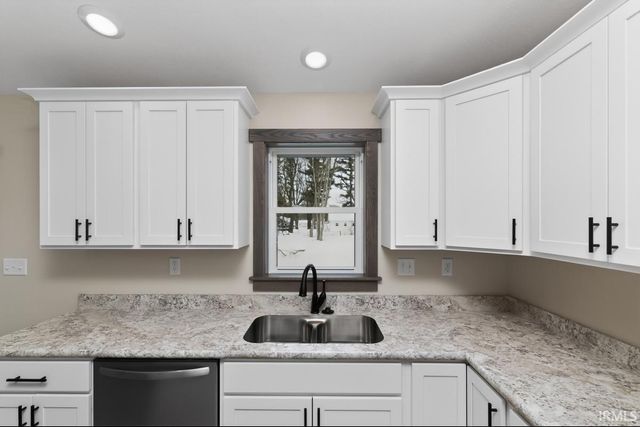 30715 Mary Don Lane, Elkhart, IN 46517