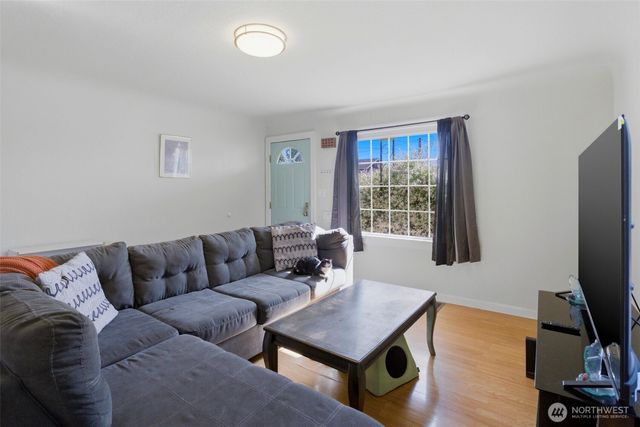 805 Roosevelt Avenue, Bremerton, WA 98337