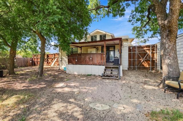 405 E College Street, Gunter, TX 75058