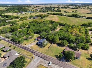 405 E College Street, Gunter, TX 75058