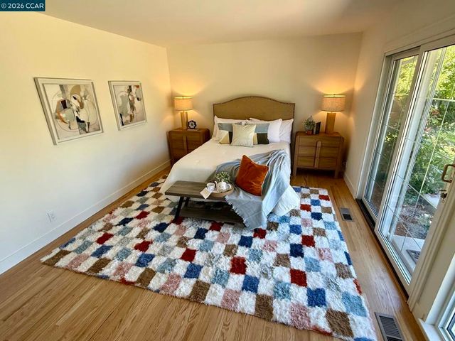 423 Deerfield Dr, Moraga, CA 94556