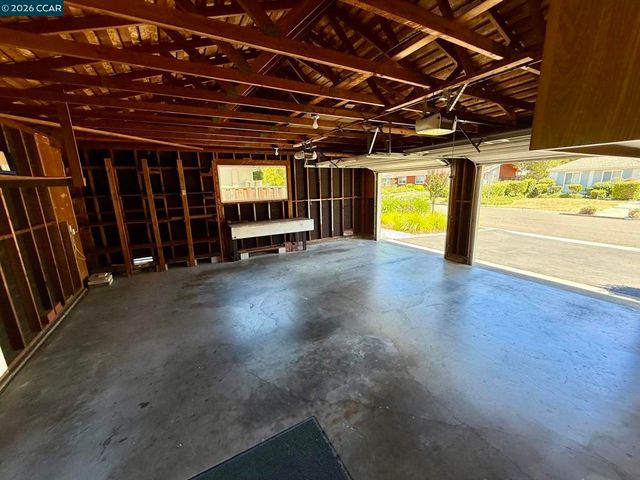 423 Deerfield Dr, Moraga, CA 94556