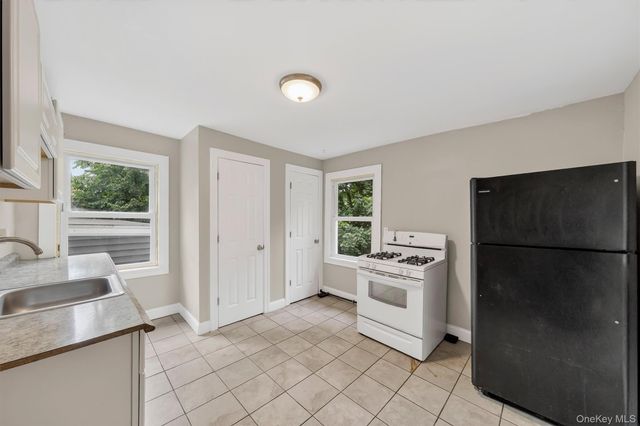68 Catharine Street Unit 2, Poughkeepsie, NY 12601