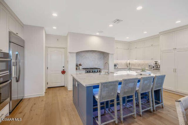 4998 Via Santana, Newbury Park, CA 91320