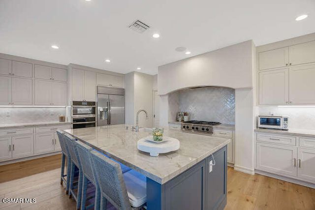 4998 Via Santana, Newbury Park, CA 91320