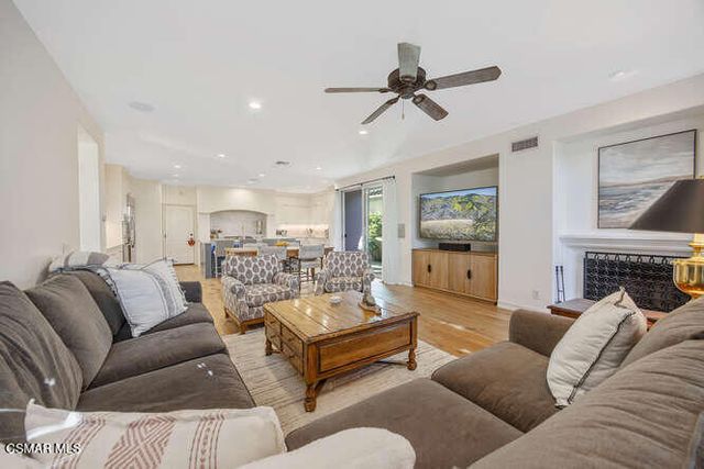 4998 Via Santana, Newbury Park, CA 91320