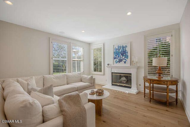 4998 Via Santana, Newbury Park, CA 91320