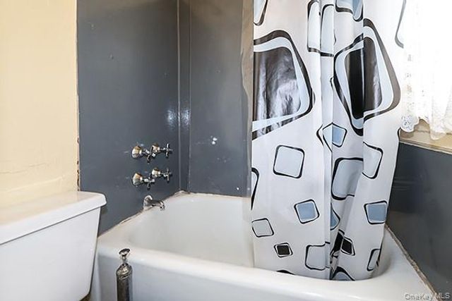 60-64 54th Place, Maspeth, NY 11378