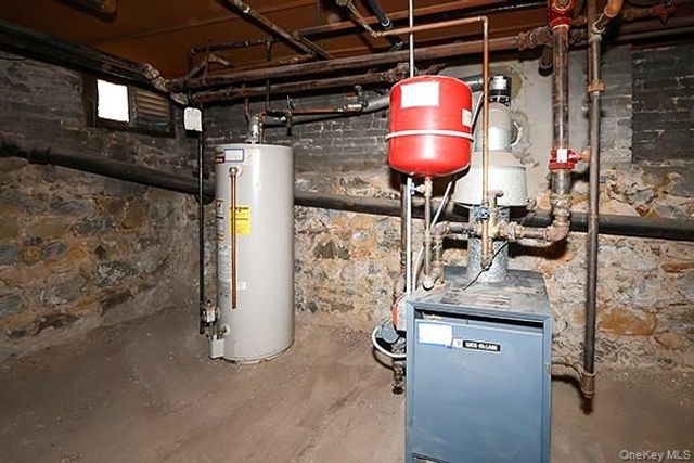 60-64 54th Place, Maspeth, NY 11378