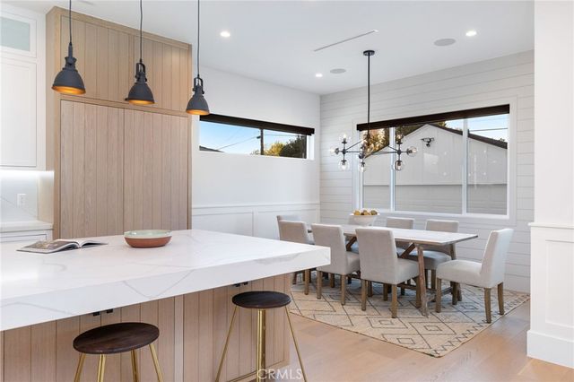 5537 Sunnyslope Avenue, Sherman Oaks, CA 91401