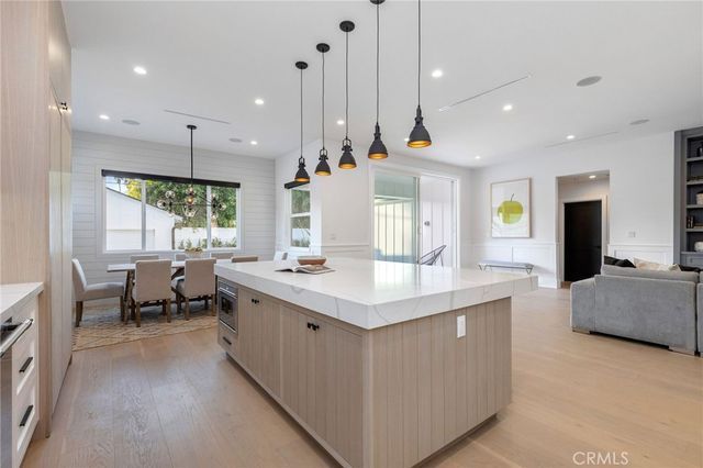 5537 Sunnyslope Avenue, Sherman Oaks, CA 91401