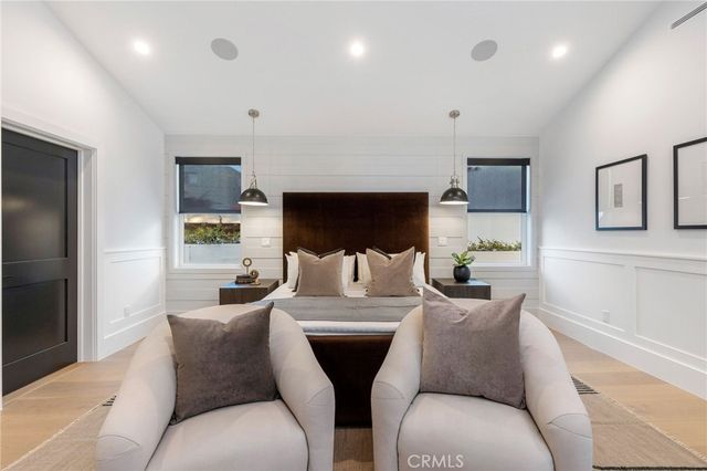 5537 Sunnyslope Avenue, Sherman Oaks, CA 91401