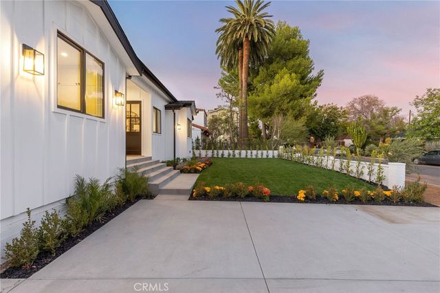 5537 Sunnyslope Avenue, Sherman Oaks, CA 91401