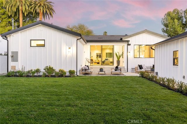 5537 Sunnyslope Avenue, Sherman Oaks, CA 91401