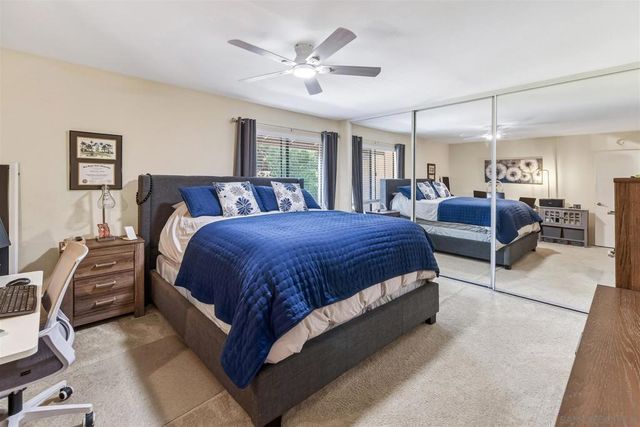 5467 Oakleaf Point, San Diego, CA 92124