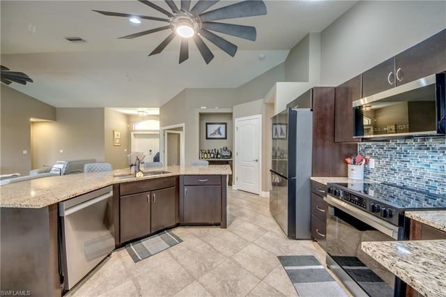 515 SW 29th TER, Cape Coral, FL 33914