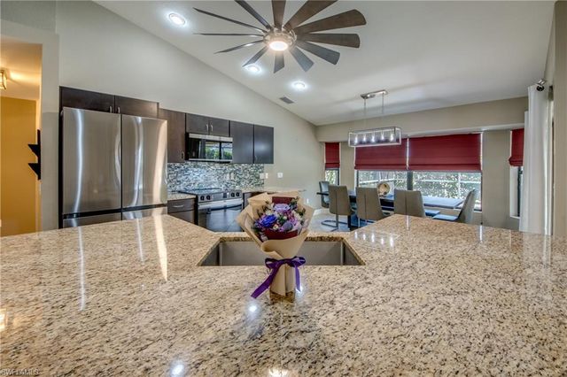 515 SW 29th TER, Cape Coral, FL 33914