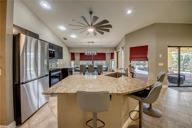 515 SW 29th TER, Cape Coral, FL 33914