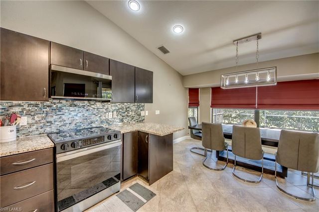 515 SW 29th TER, Cape Coral, FL 33914