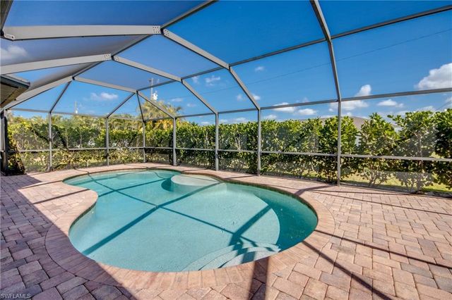 515 SW 29th TER, Cape Coral, FL 33914