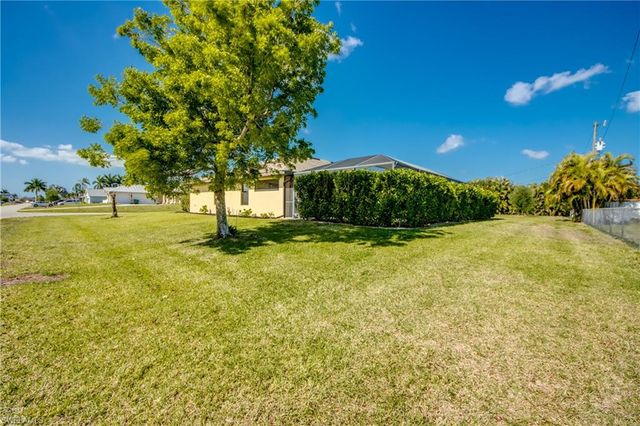 515 SW 29th TER, Cape Coral, FL 33914