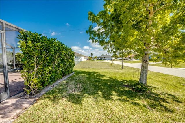 515 SW 29th TER, Cape Coral, FL 33914