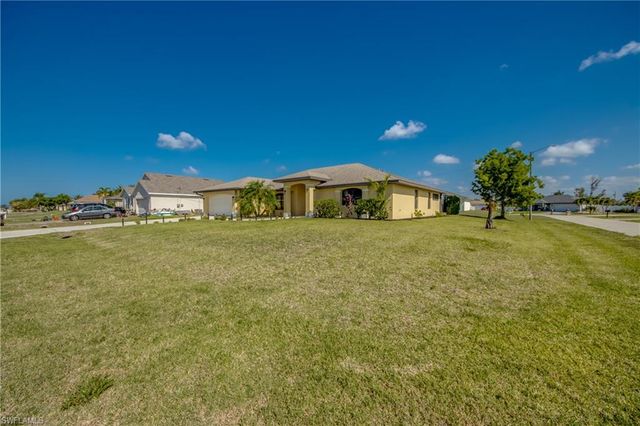 515 SW 29th TER, Cape Coral, FL 33914
