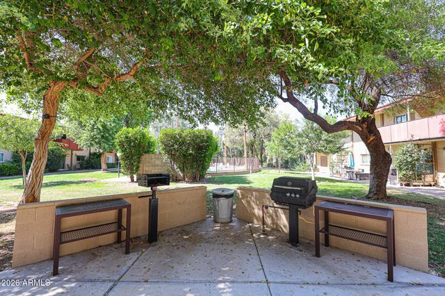 357 E THOMAS Road A208, Phoenix, AZ 85012