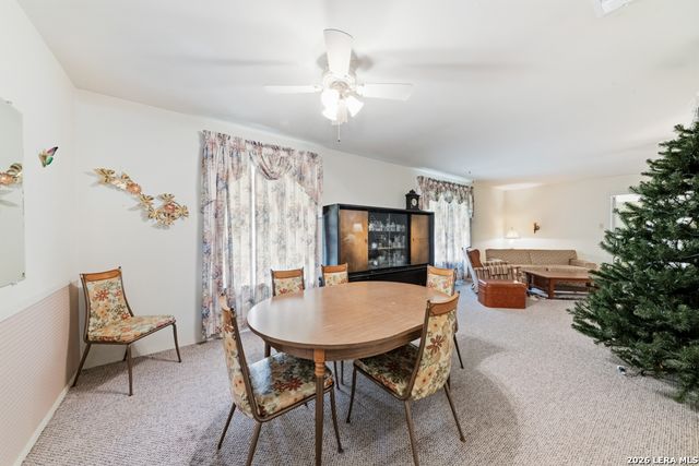 210 KIMBERLY DR, Universal City, TX 78148