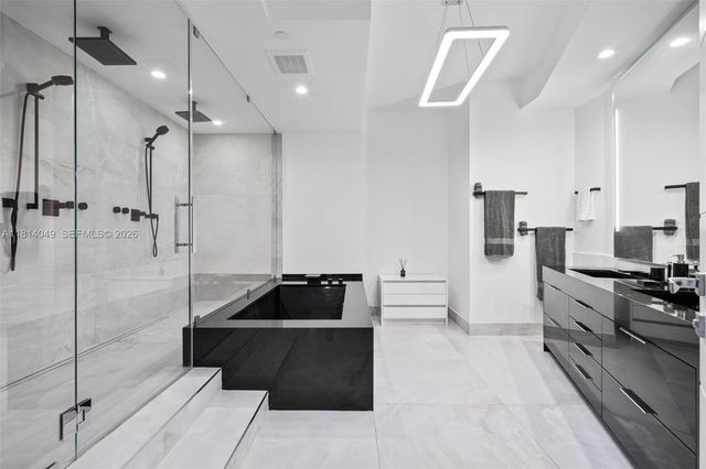 18555 Collins Avenue 2105, Sunny Isles Beach, FL 33160